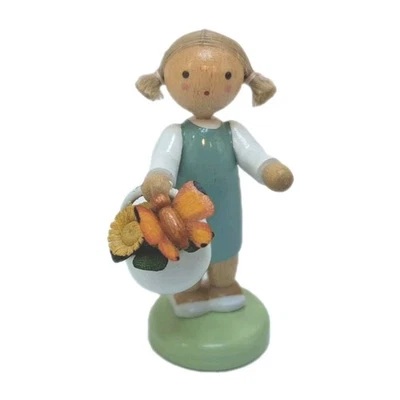 Girl with flower basket butterfly flax hair figurine FLADE Erzgebirge NEW & ORIGINAL PACKAGING - Image 1 of 2