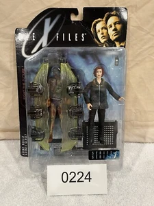 Akte X - Fight The Future - Scully & Cryopod Chamber - Serie 1 - AS IS -0224 - Bild 1 von 7
