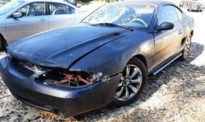 Condensador de CA 6 cilindros hasta 12/4/97 se adapta a 96-98 MUSTANG 351881 - Imagen 1 de 12