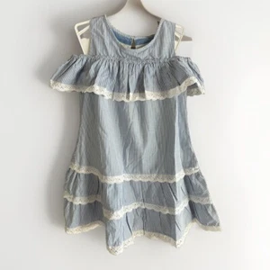 Stunning embroidered girls dress with SO much detail! Size 6 - Picture 1 of 5