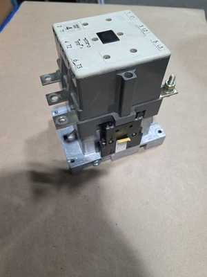 Siemens CXL4M*3 3 polos 135 amperios NEMA tamaño 4 contactor bobina de 480 voltios probado CON216 Foto 1 de 4