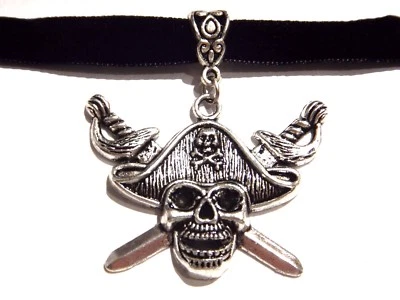 GARGANTILHA CAVEIRA PIRATA VELUDO PRETO prata gótica alegre roger colar bucaneiro J5 - Imagem 1 de 3