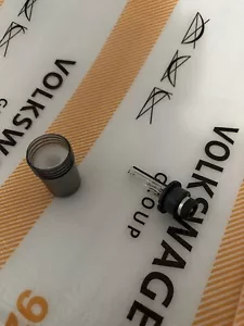 1x OSRAM Xenarc OEM 4300K D2S HID Xenon Headlight Bulb 66240 35W Made in Germany - Picture 1 of 5