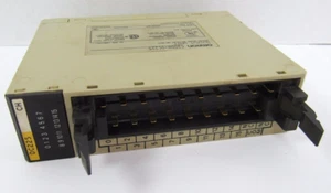 OMRON C200H-0C225 OUTPUT UNIT * USED * - Picture 1 of 3
