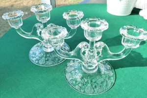 PAR DE VELAS CAMBRIDGE PUNTO ROSA CRISTAL TRANSPARENTE 6" - 3 LITE COMO NUEVAS - Imagen 1 de 5