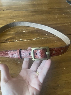 Vintage JOHNNY FARAH Women’s Brown Leather Belt Gold Brass Buckle 40” - Image 1 of 4