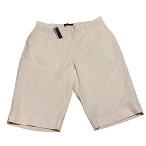 Pantalones cortos Fairway Golf & Resorts para mujer talla 8 Burmuda bronceado frente plano - Imagen 1 de 6