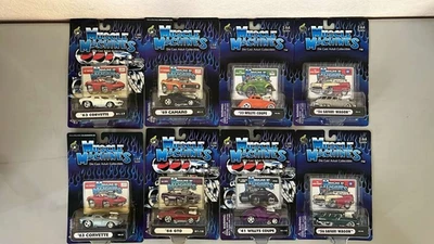 Lote de 8 coches nuevos Muscle Machines escala 1:64 Foto 1 de 4