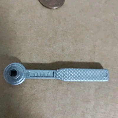 Accesorio de herramienta de trinquete de plástico pequeño Buddy-L años 90-de colección  Foto 1 de 4