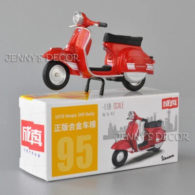 1:18 Scale Diecast Motorcycle Model Toy 1976 Vespa 200 Rally Miniature Replica - Image 1 of 4