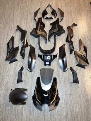 NEW 2021 + Kawasaki ZX-10R BLACK  FULL SET ORIGINAL  BODY PLASTIC  OEM - Image 1 of 4