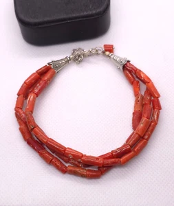 Bracciale 3 Fili Forma Tubo Corallo Rosso Italiano Naturale Perline Argento 6,5 Pollici - Foto 1 di 5