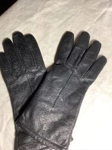 Vintage Fownes Womens Genuine Leather Gloves Size 7 Black Soft Lined - Picture 1 of 9