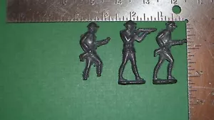 Lot of 3 Lead Soldier 2-1/4" WW1 ? ((3336B)) - Picture 1 of 4