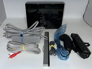 Consola de Videojuegos Nintendo Wii, Cables y Mandos RVL-101 Negra - Probada - Imagen 1 de 9