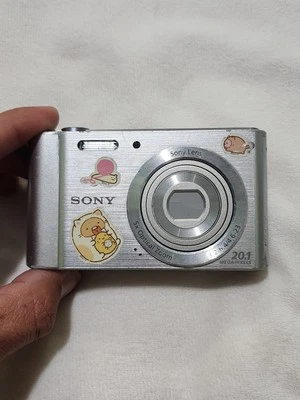 Sony Cyber-shot DSC-W800 20.1 MP 5x Optical Zoom Digital Camera FOR PARTS READ 1 - Image 1 of 4