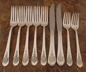 IS Jubilee Set of 9 Knives & Forks Wm Rogers Vintage Silverplate Flatware Lot A - Picture 1 of 5