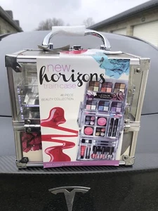 The Color Workshop New Horizons Makeup Train Case Eyes, Face, Lips 46 Piece New - Picture 1 of 8