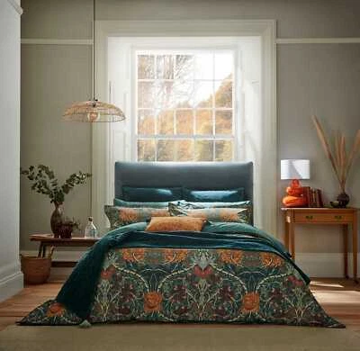 Morris & Co Honeysuckle & Tulip Mulberry & Teal Bedding Set