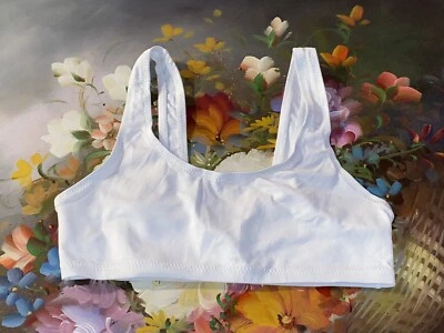 Sutiã Bestform Vintage Adolescente Tamanho 34 Nylon Branco Sem Estofamento Pulôver Sem Fio - Imagem 1 de 3