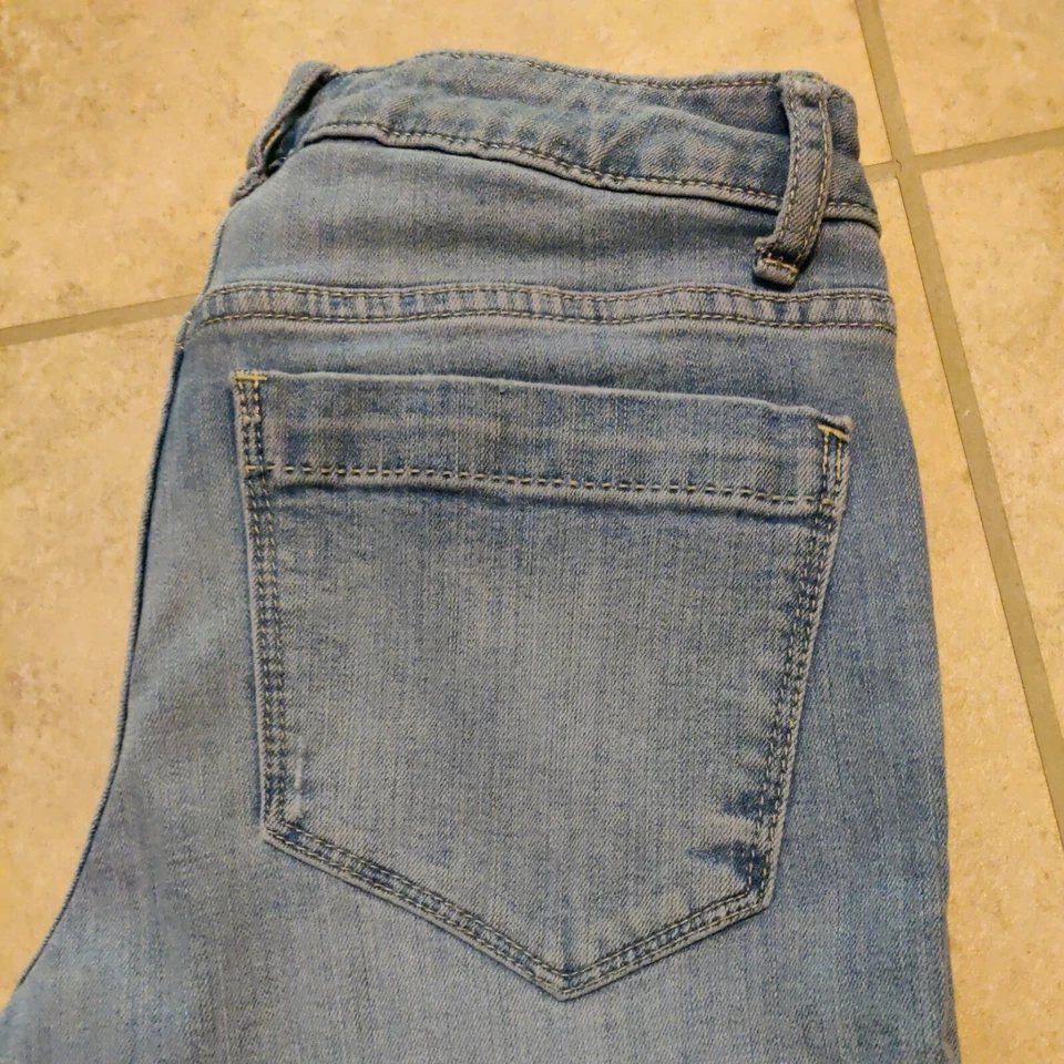 Simply Vera Vera Wang Mujer 2 Vaqueros Desgastados Cremallera Recto Lavado Claro Foto 1 de 4