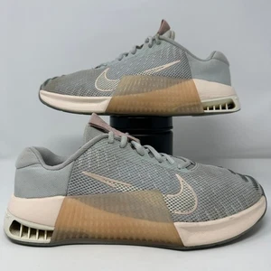 Nike Metcon 9 Damengröße 10 Trainingsschuhe grau pink Turnschuhe DZ2537-002 - Bild 1 von 8