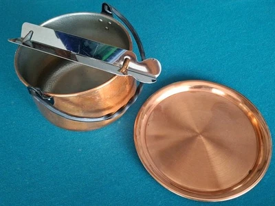 Messing Topf z.B. für Bowle gusseisenerem Griff + passender Teller / Platte dazu - Bild 1 von 4