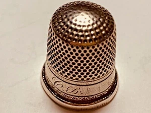 Unmarked  Thimble    ID. Number 452 - Picture 1 of 4
