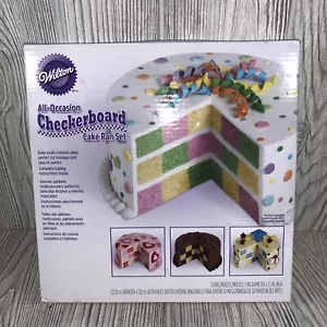 NIB Wilton Checkerboard 3-Piece Cake Pan Set - Picture 1 of 4