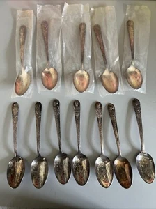 Vintage WM Rogers Presidential Spoons Lot of 12 - some sealed bags - Picture 1 of 5