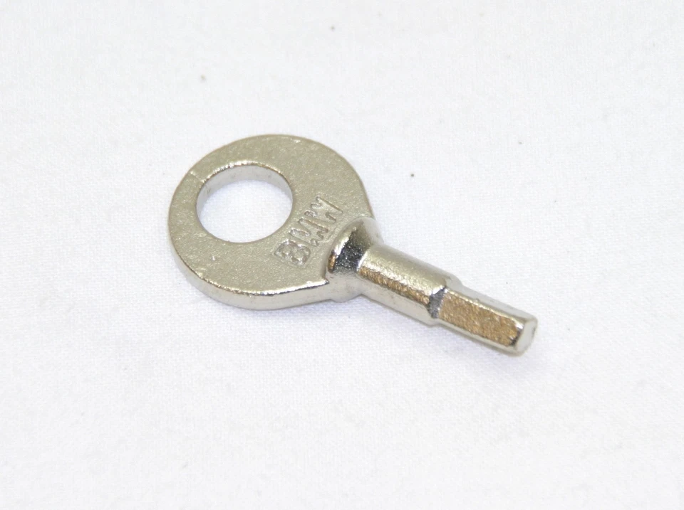 BMW R35/2 - LLAVE CUADRADA FORMA METÁLICA - PARA COMPARTIMENTO HERRAMIENTAS - NUEVO - 172* Foto 1 de 1