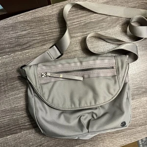 Lululemon All Night Festival Bag Women’s Medium Crossbody Bag Gray Purse - Picture 1 of 18