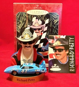 1998 NASCAR Richard Petty Hallmark Keepsake Christmas Ornament & Collector Card - Picture 1 of 9
