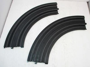 Lot of (2) Life-Like #433-9927 9" Radius Curve Slot Car Curved Tracks HO Scale - Picture 1 of 5