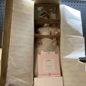 Ashton Drake "Eternal Love" 1 St Bride Puppe von Titus Tomescu's #93751 Neu im Karton - Bild 1 von 17