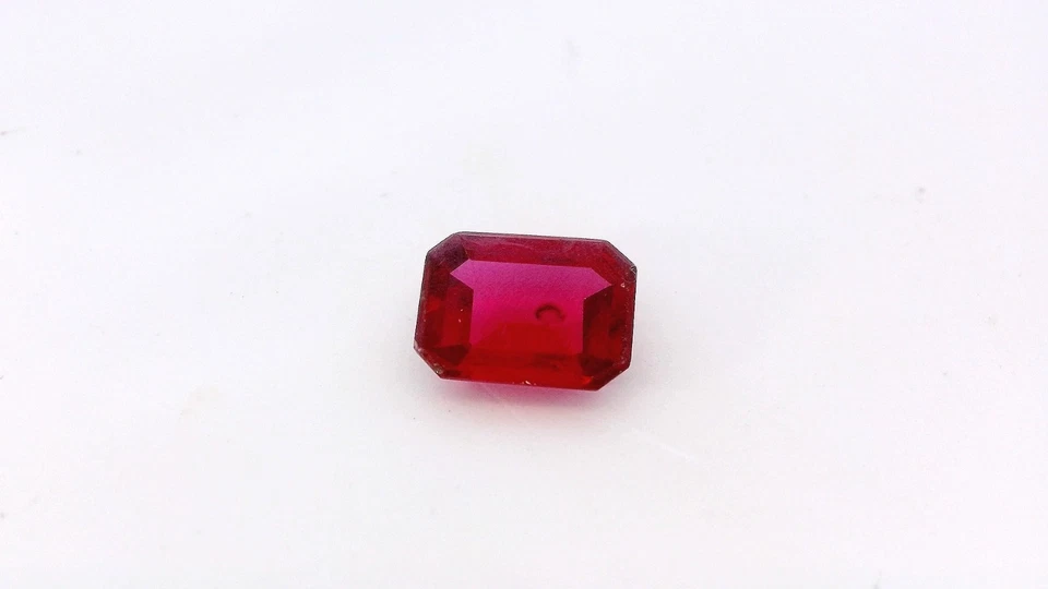 Pedra preciosa de rubi 5,82 ct corte esmeralda solta criada em laboratório 12,3 x 10,0 x 4,2 mm - Imagem 1 de 4