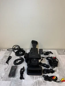 Sony Professional HVR-Z1U 3CCD High Definition Camcorder – vollständig getestet mit Extras - Bild 1 von 12