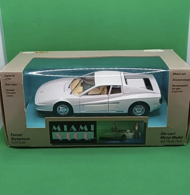 BBURAGO 5001 FERRARI TESTAROSSA MIAMI VICE BIANCA 1:24 CON SCATOLA ORIGINALE - Immagine 1 di 4
