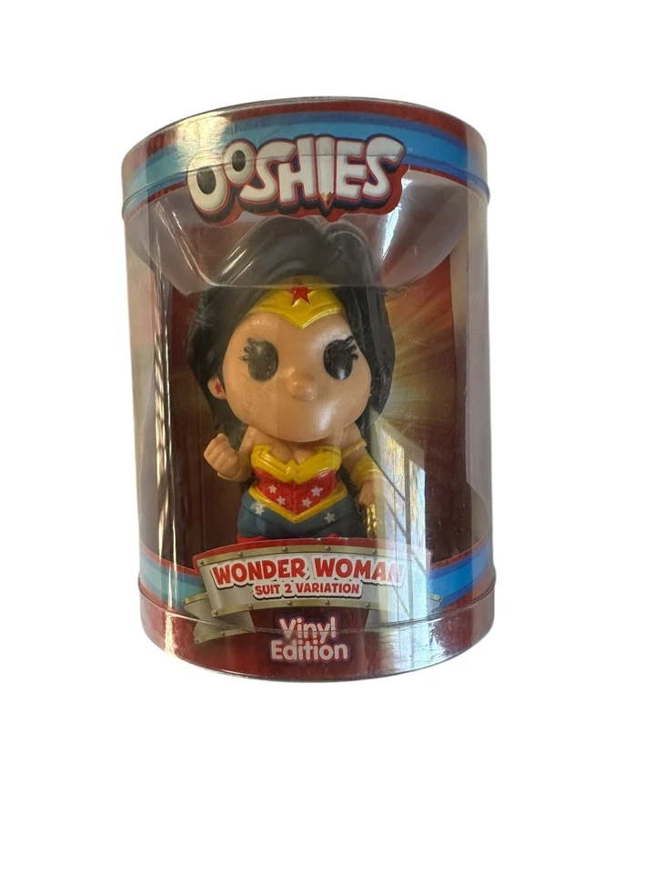 Ooshies DC Comics Wonder Woman Series Suit 2 Variation Doll Figure Vinyl Edition