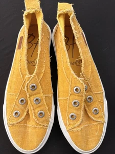 Blowfish Malibu Womens Size 7.5 Play Slip On Canvas Sneaker Yellow B91 - Picture 1 of 5