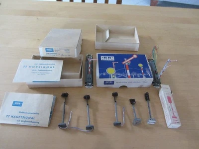 PIKO  - 7 SIGNALE Haupt - und andere Signale - NEU  unbenutzt - Bild 1 von 4