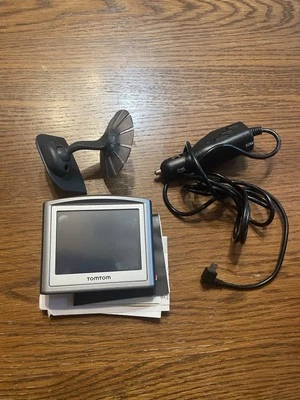 TomTom ONE GPS 3rd Edition (4N01 .003) Bundle + usb cable N14644 - Image 1 of 4