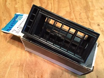 Chevy Cavalier 1988 1989 1990 como nuevo GM tablero salida de aire ventilación 10047525 Foto 1 de 2