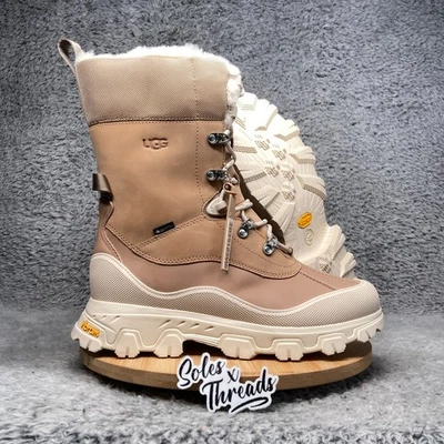 Botas de caminhada femininas UGG Adirondack Meridian GORE-TEX tamanho 7.5 areia 1169050 - Imagem 1 de 4