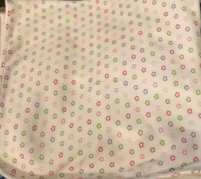 Manta Bebé Just Born Tejido Waffle Blanco (W Rosa Morado Verde Flores) Algodón Foto 1 de 2