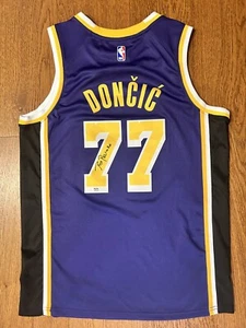Rob Pelinka Signed Autograph Luka Doncic Jersey Los Angeles Lakers PSA/DNA COA - Picture 1 of 3