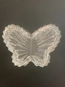 Vintage BUTTERFLY Lidded Glass Trinket Box Dish Bowl - EUC - Picture 1 of 6