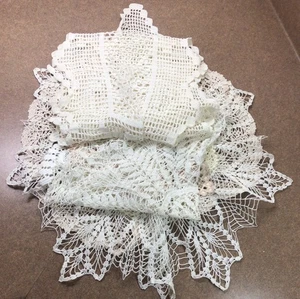 Lot Of 9 Vintage doilies All Sizes GREAT CONDITION - Picture 1 of 13