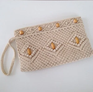 Cartera de embrague Macrame color natural con cuentas de madera 12x8 vintage hecha a mano - Imagen 1 de 8