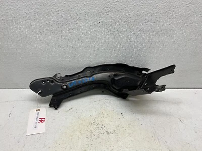 MERCEDES BENZ E350 2006-2009 RADIADOR DERECHO BARRA DE AMARRE SUPERIOR SOPORTE LOTE027 Foto 1 de 4